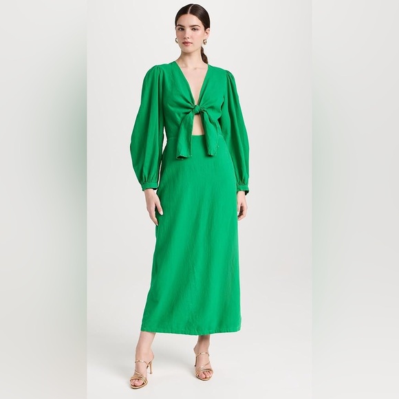 Young Fabulous & Broke Dresses & Skirts - Young Fabulous & Broke Linen Caza Midi Long Sleeve Green Dress size M *NWOT*